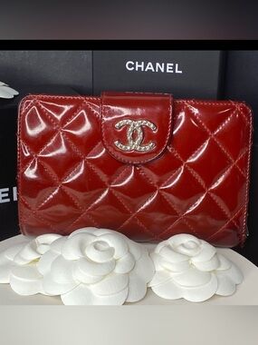 Chanel Authentic Quilted Patent Leather CC Flap Wallet With Box, Receipt & More